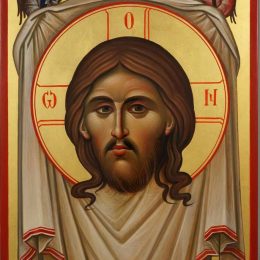 An icon of jesus with angels on it.